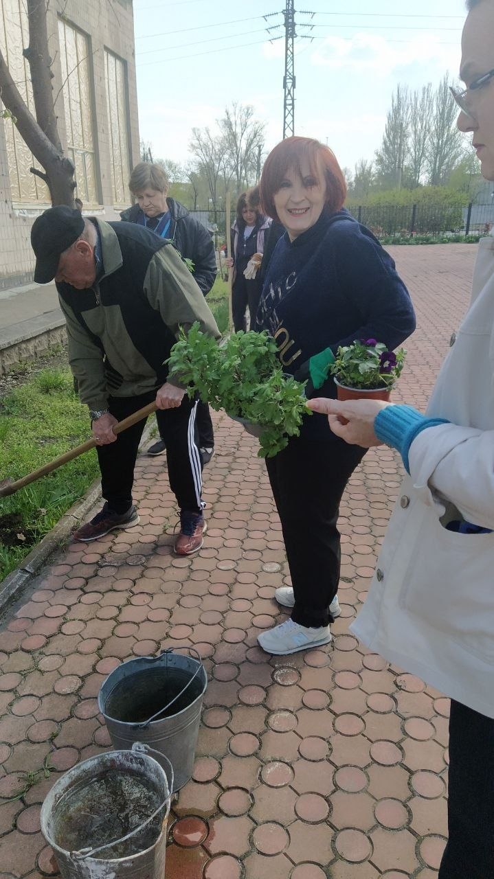 Сьогодні в дружній та натхненній атмосфері відбулася екотолока за участі колег та студентів.